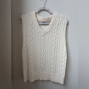 Old Navy Cream Cable V-Neck Sweater